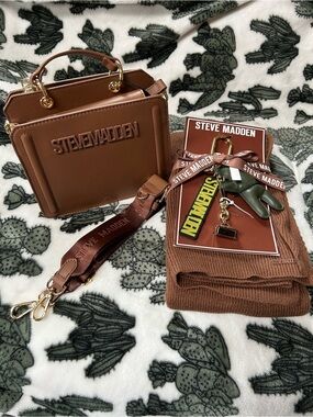 Steve Madden Purse Set